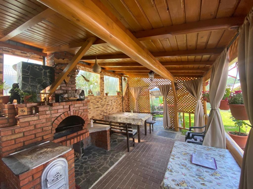 Casa Diana-Maria Lägenhet Curtea de Argeş Exteriör bild