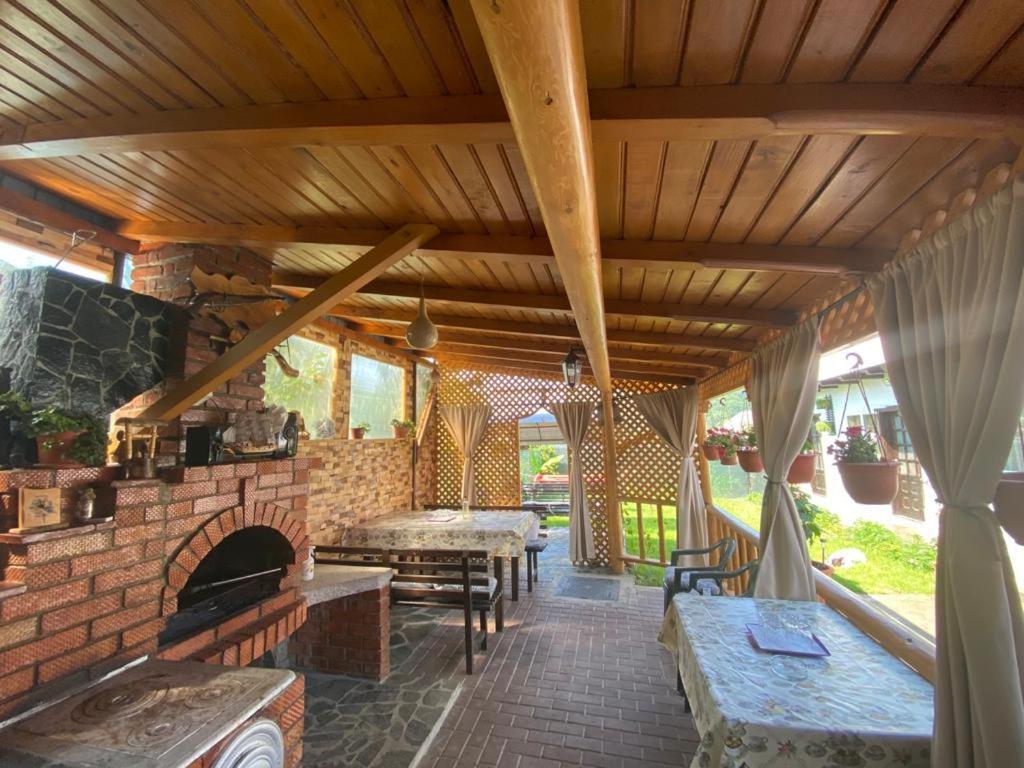 Casa Diana-Maria Lägenhet Curtea de Argeş Exteriör bild