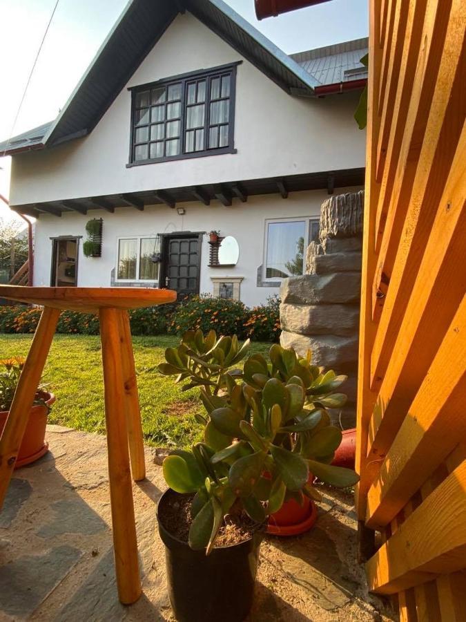 Casa Diana-Maria Lägenhet Curtea de Argeş Exteriör bild