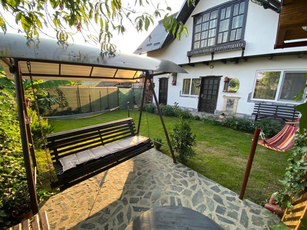 Casa Diana-Maria Lägenhet Curtea de Argeş Exteriör bild