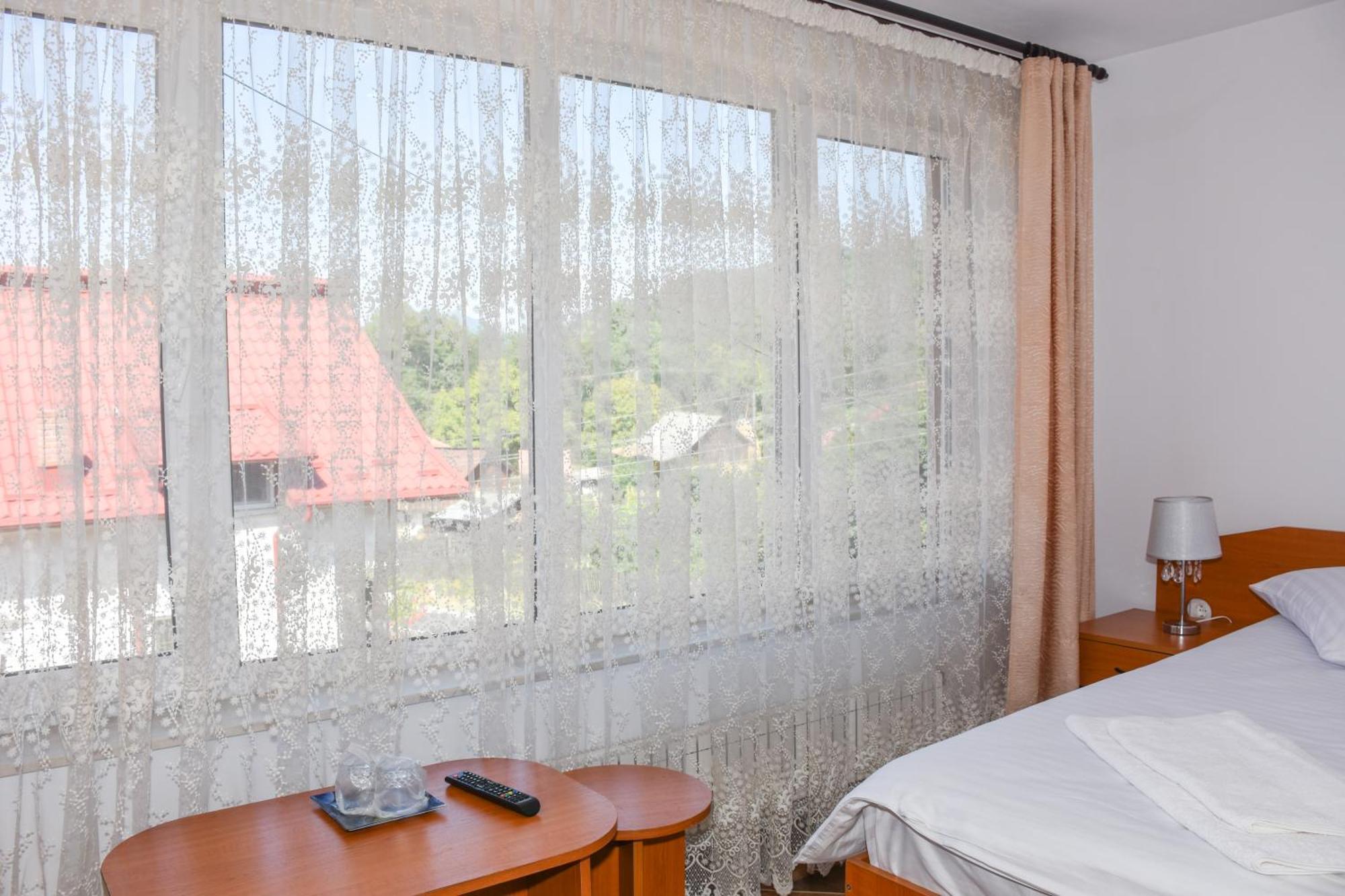 Casa Diana-Maria Lägenhet Curtea de Argeş Exteriör bild