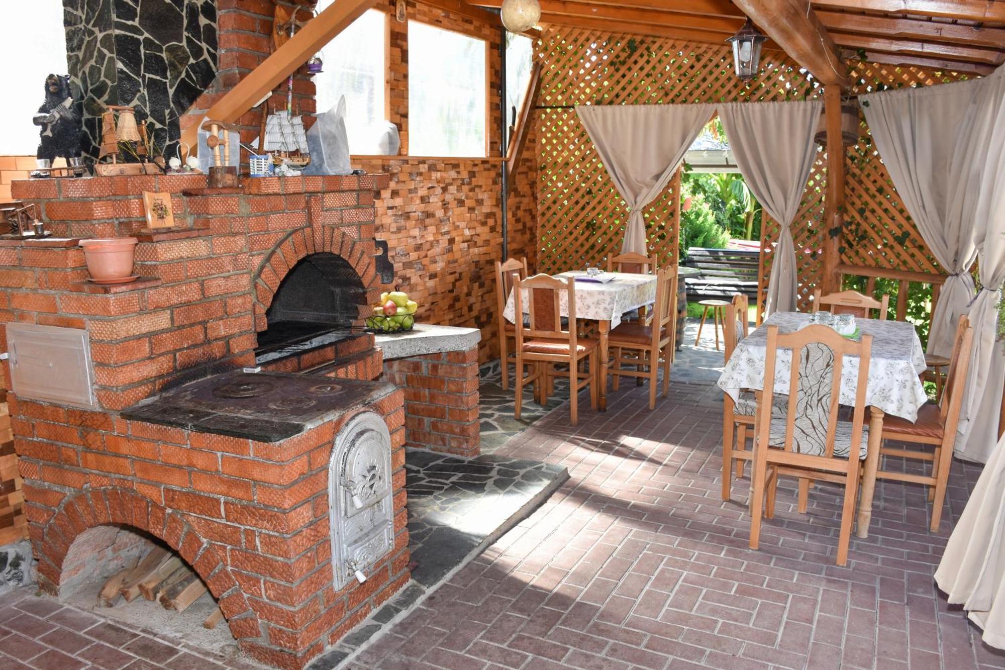 Casa Diana-Maria Lägenhet Curtea de Argeş Exteriör bild